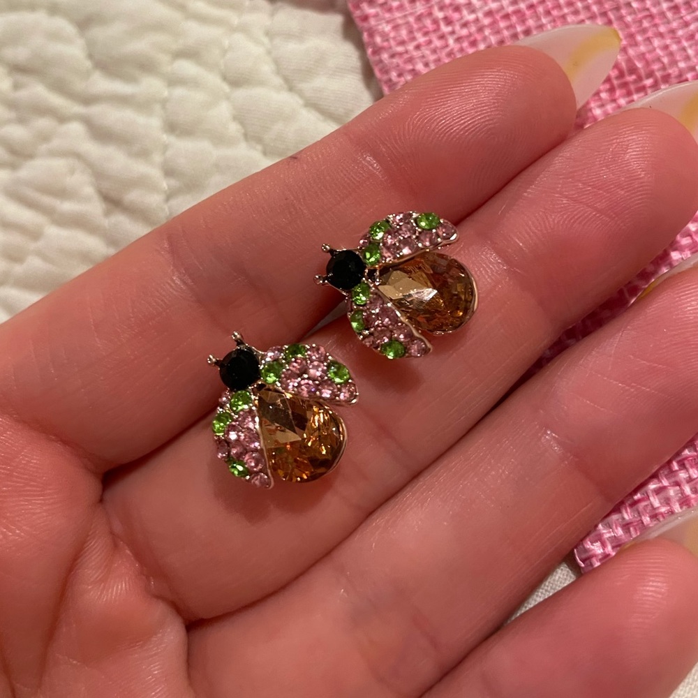 ⚡️$1 when bundled NEW Ladybug Earrings